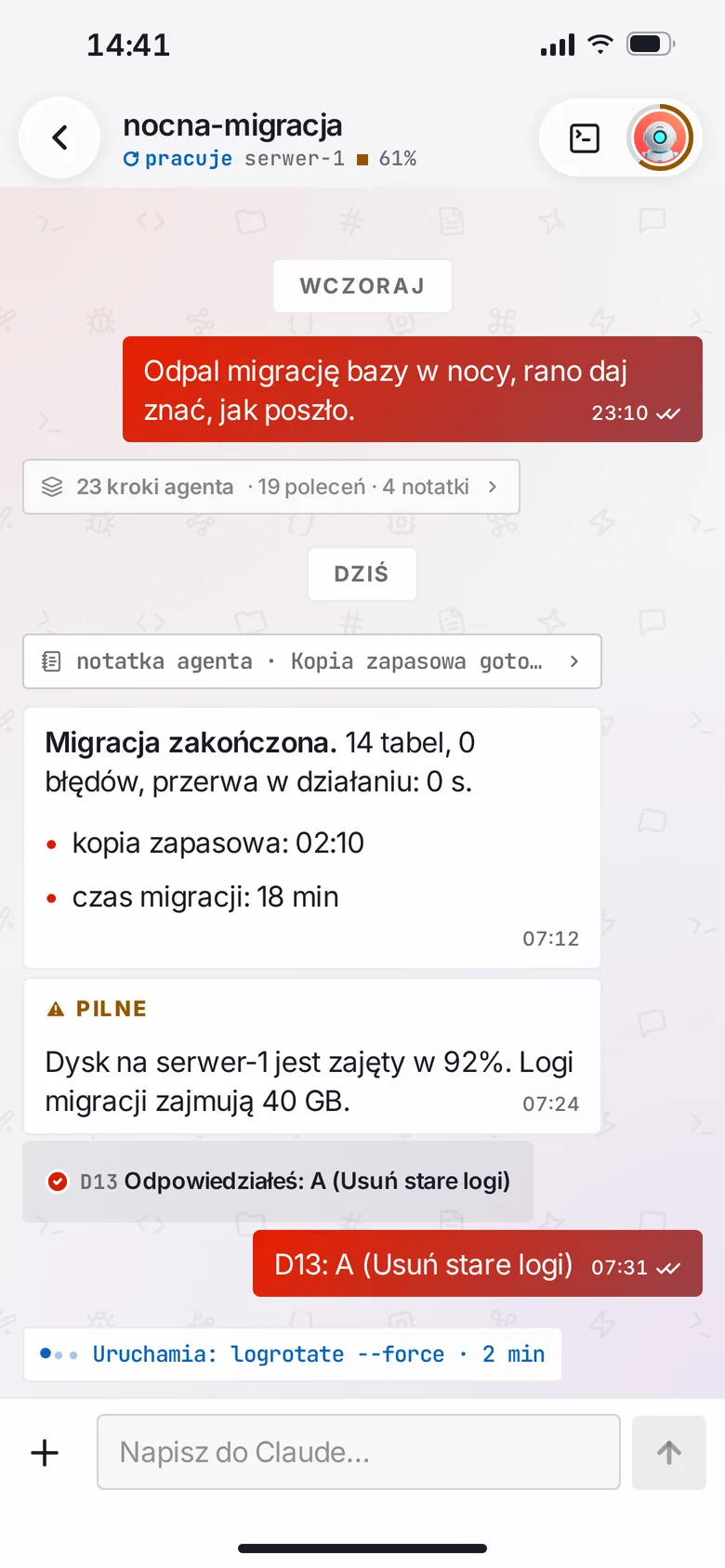 Makieta ekranu AgentStyle: zwinięte notatki agenta, widoczny raport i wiadomość oznaczona jako pilna